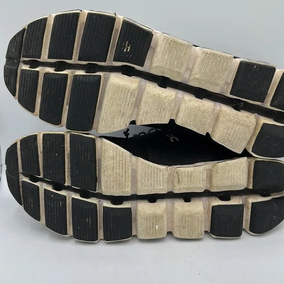 On Cloud Swiss Engineering Running Shoes, size 10.5 - Picture 10 of 10